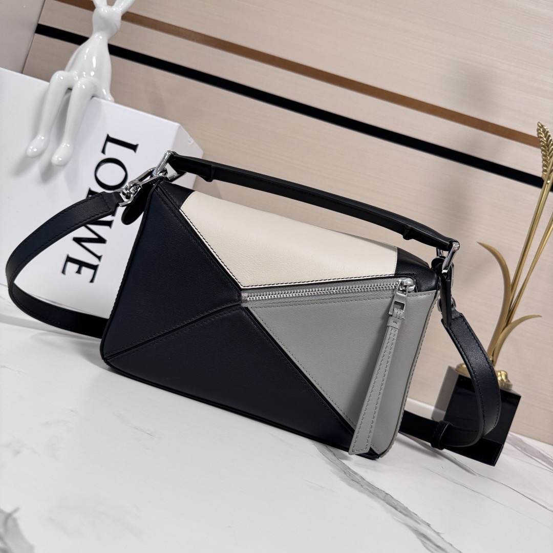 Loewe Small Puzzle