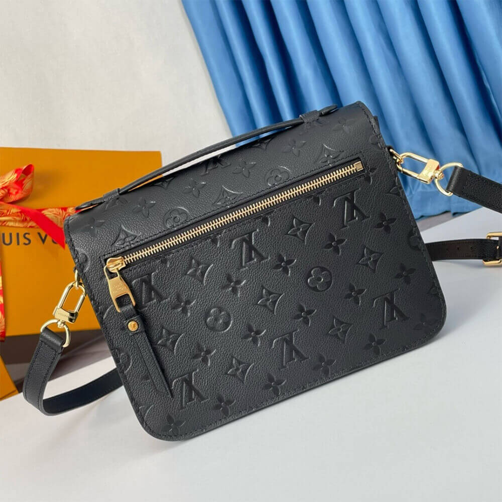 Louis Vuitton Pochette Métis