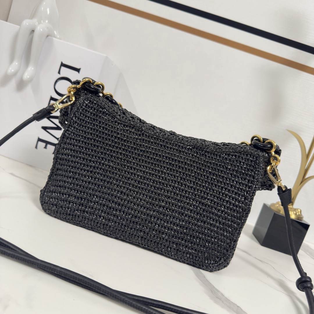 Loewe Medium Ola bag