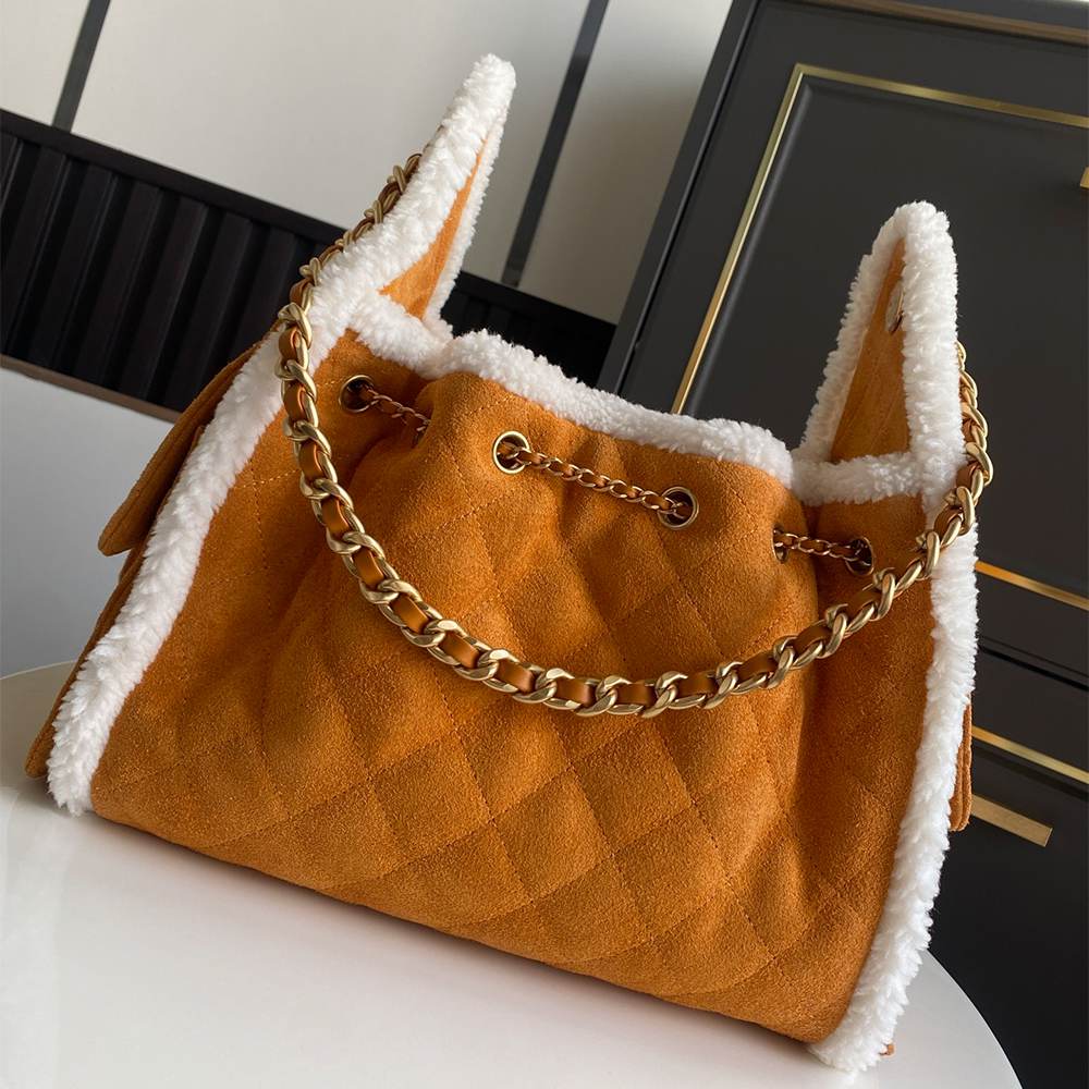 CHANEL 25 Small Handbag(High-end grade)