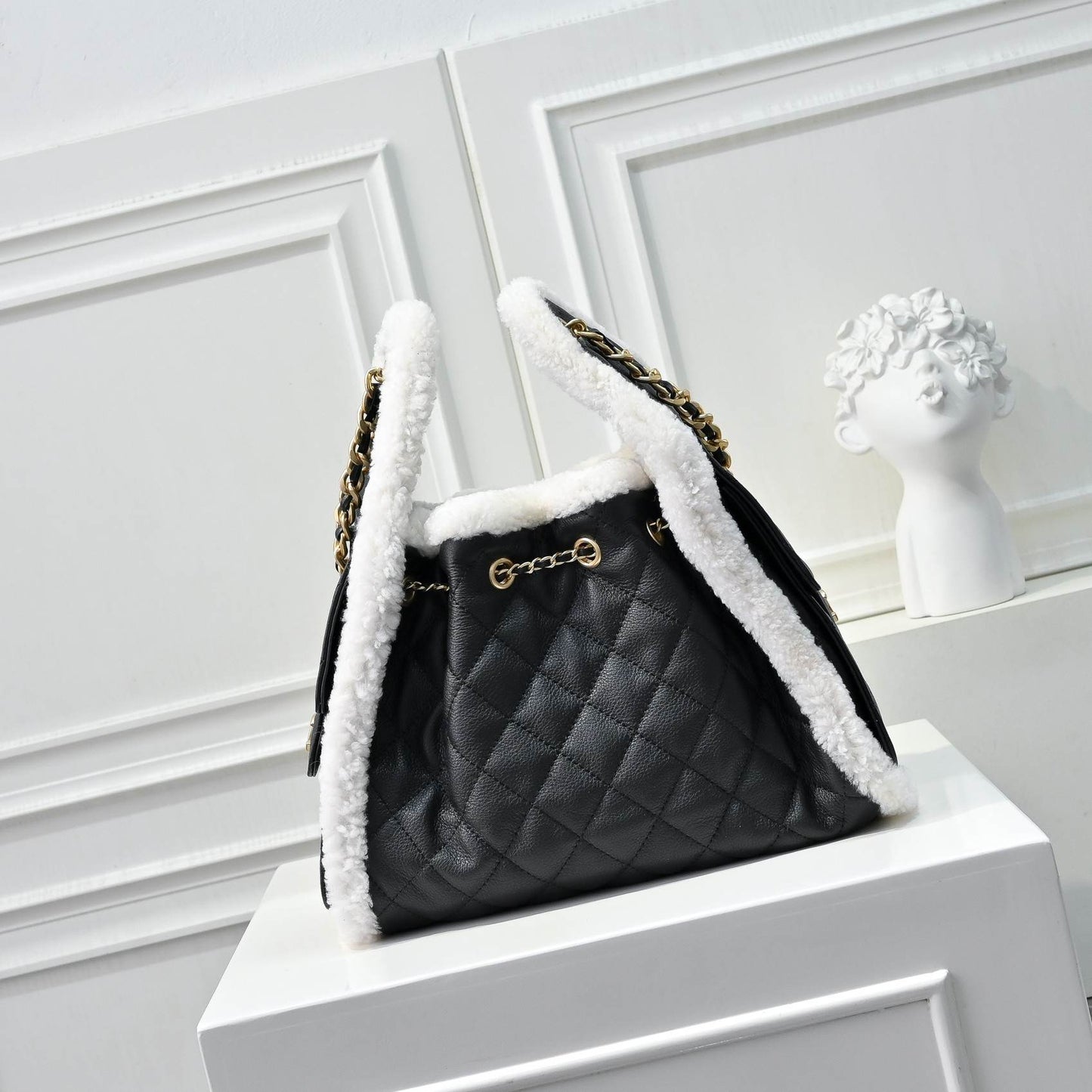 CHANEL 25 Small Handbag(High-end grade)