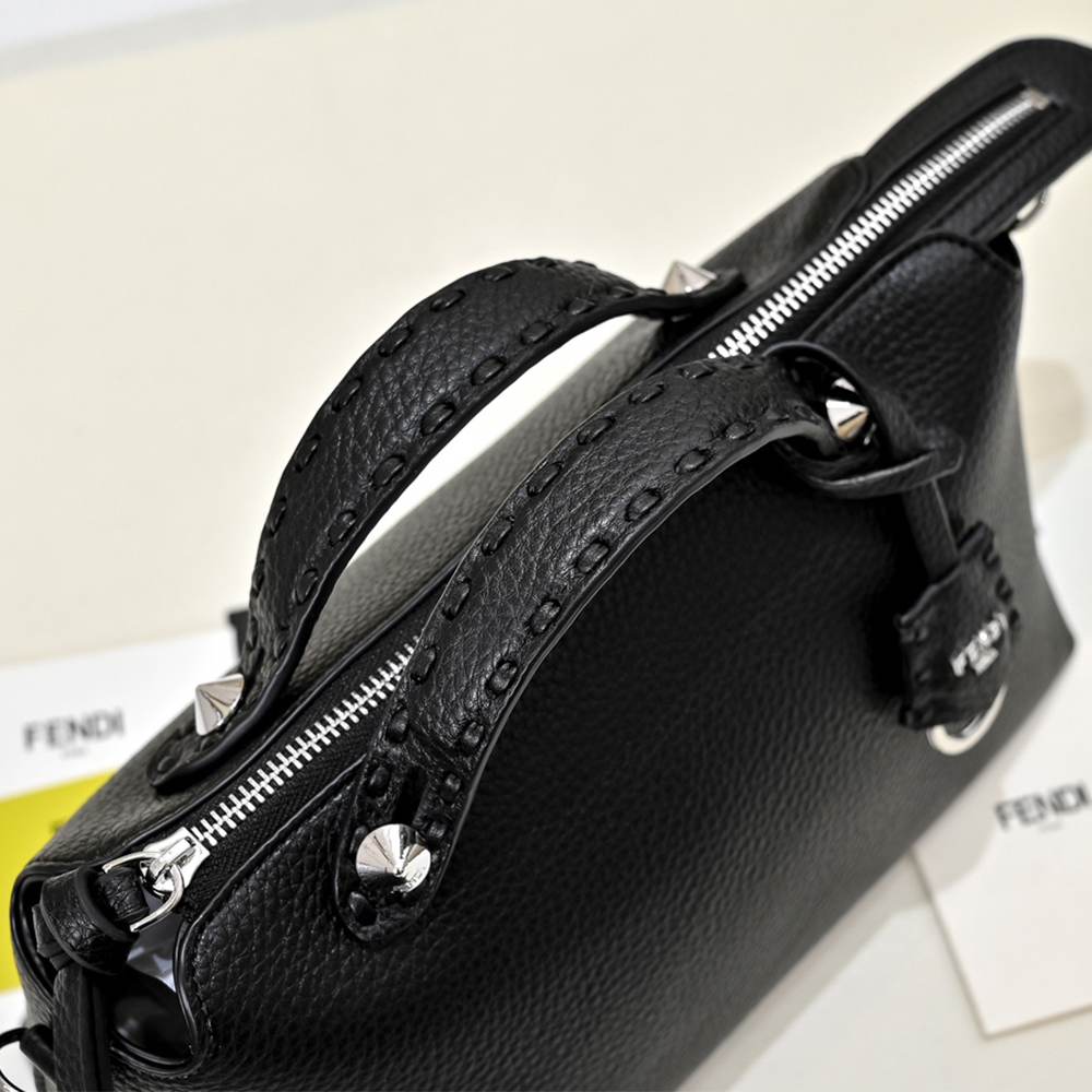 Fendi By The Way Selleria Medium