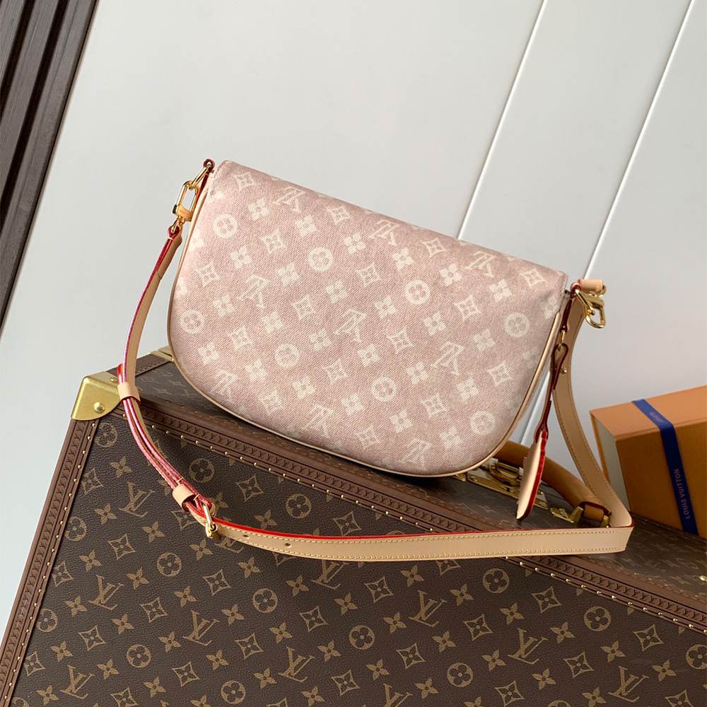 Louis Vuitton Escape