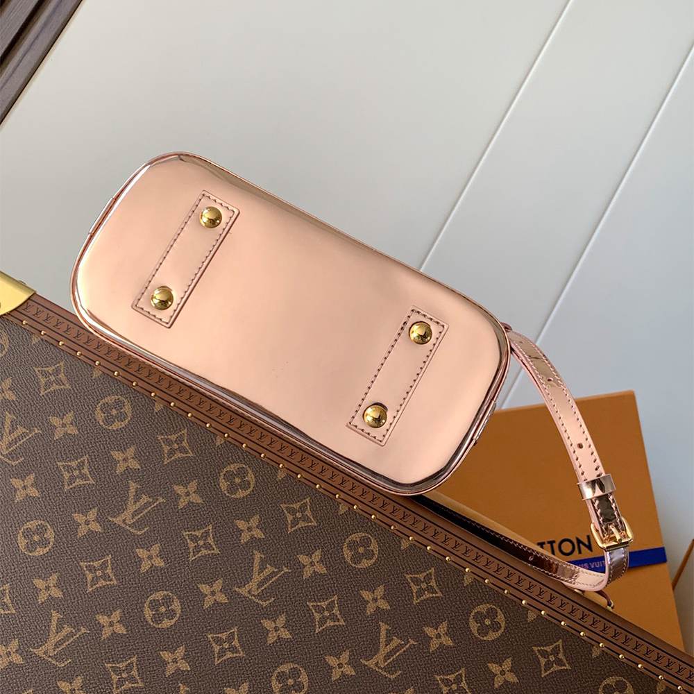 Louis Vuitton Alma BB