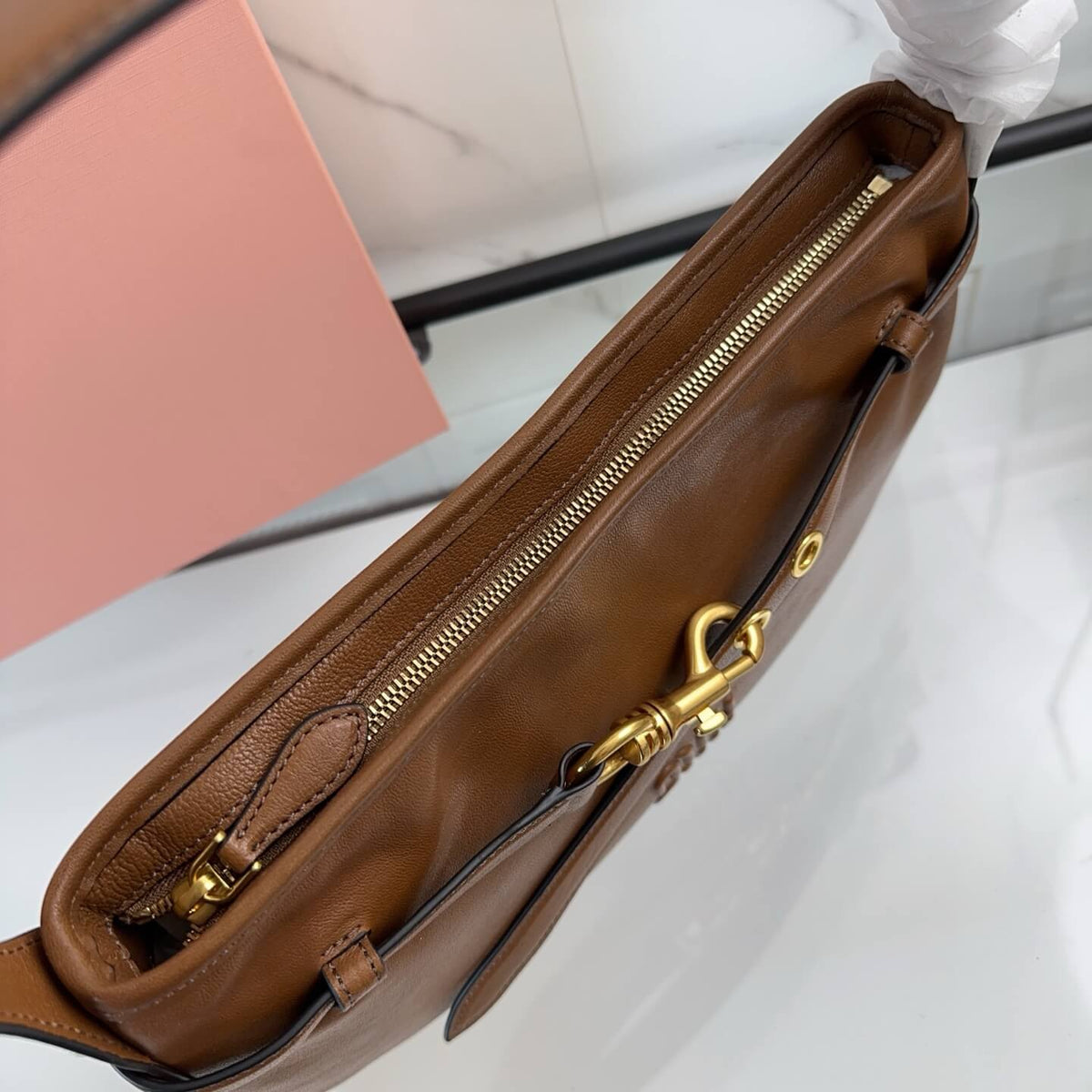 MiuMiu Aventure Nappa