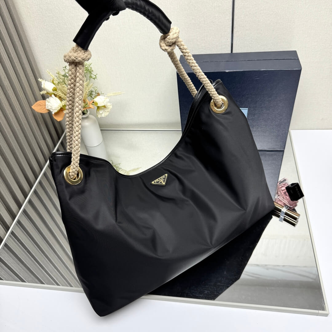 Prada Mariner large Re-Nylon