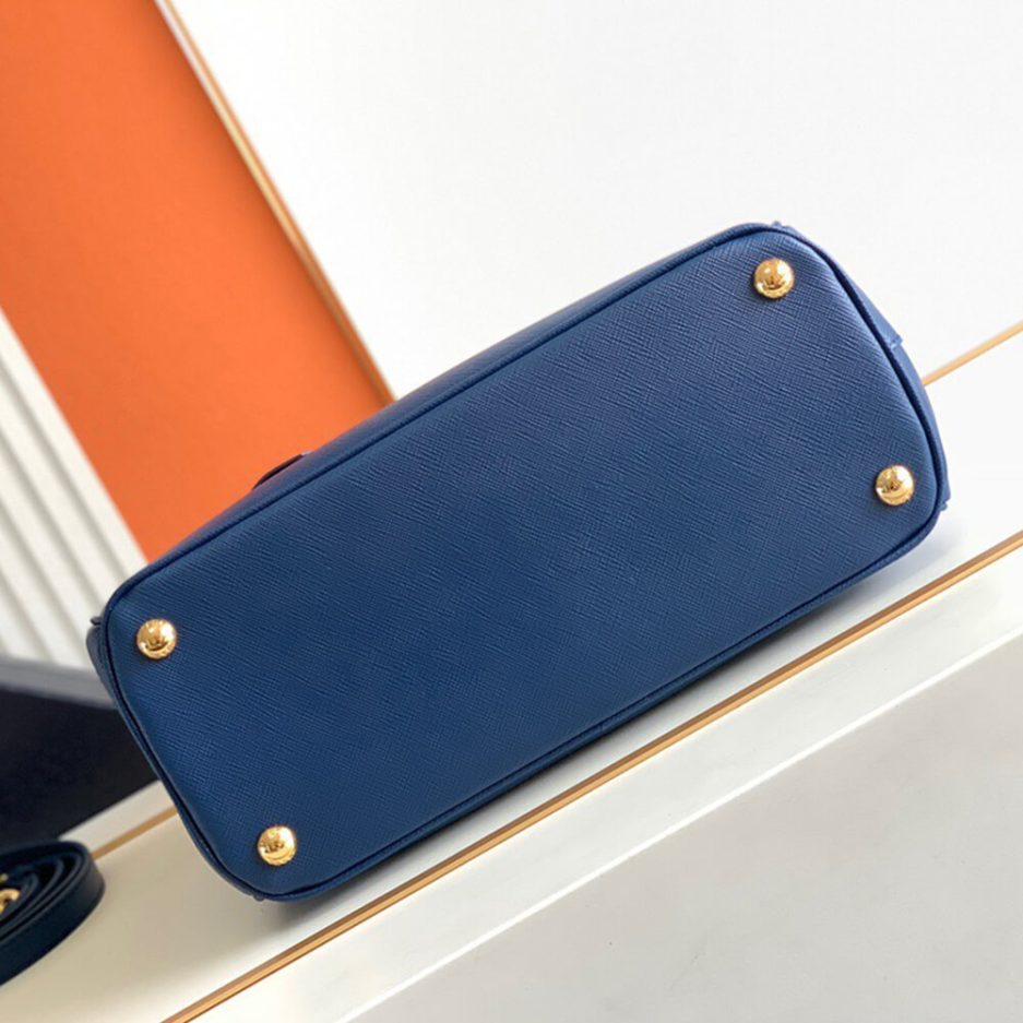 Prada Galleria Saffiano Medium