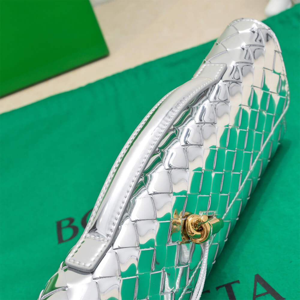Bottega Veneta Andiamo Clutch