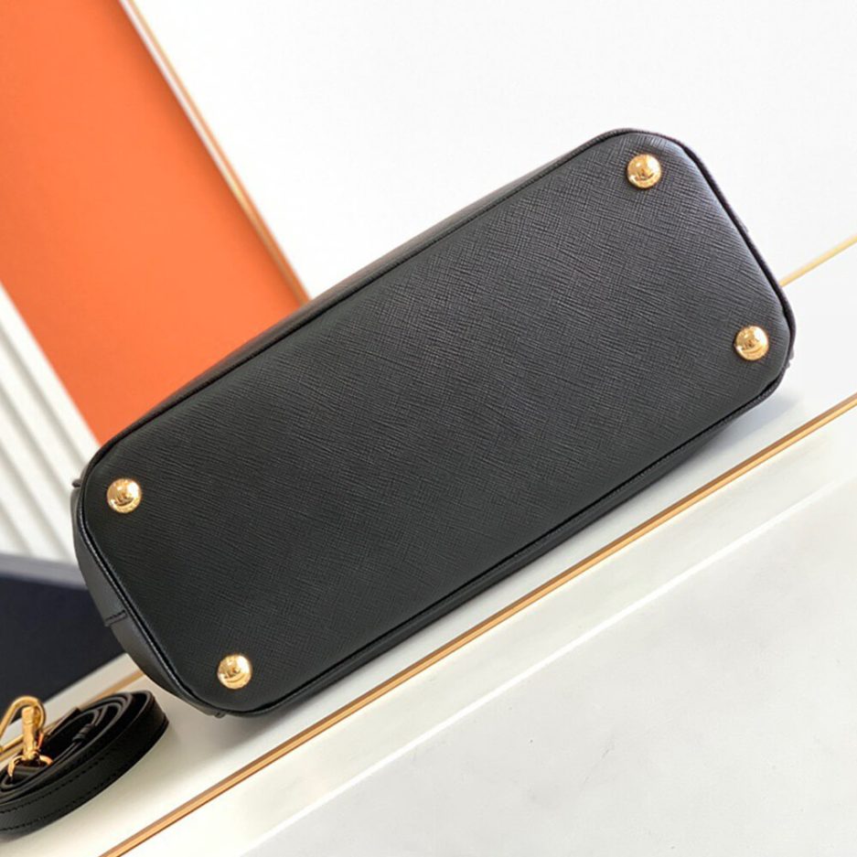 Medium Prada Galleria Saffiano