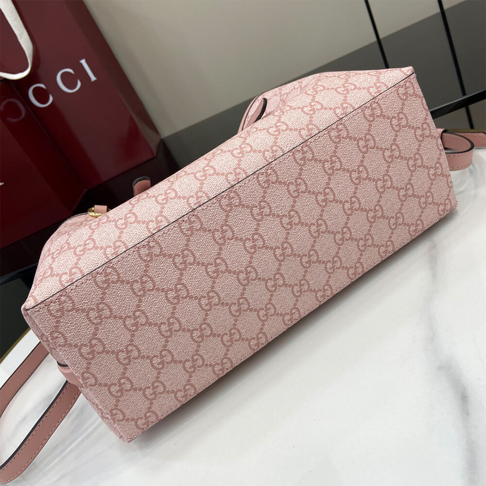 Gucci Emblem Medium