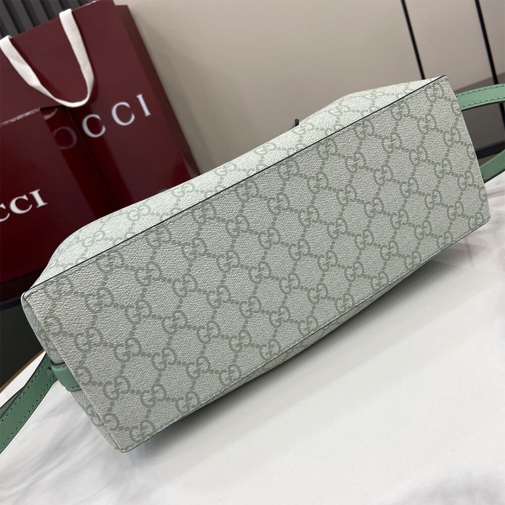 Gucci Emblem Medium