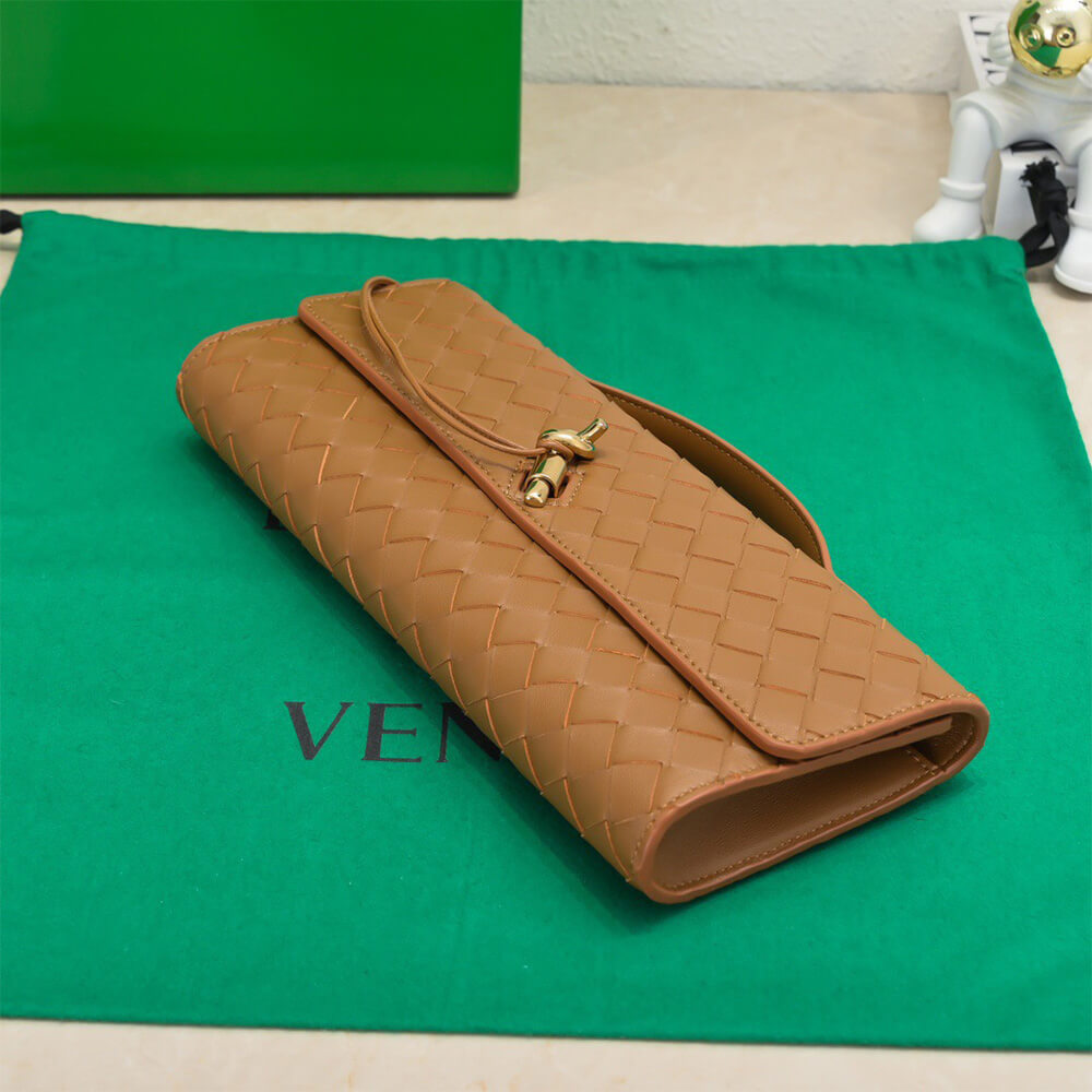 Bottega Veneta Andiamo Clutch