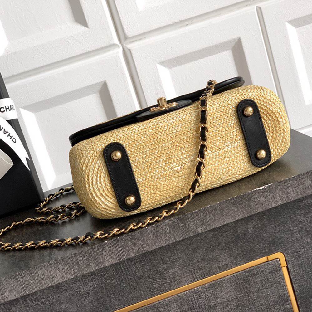 CHANEL Small Flap Bag(HIGH-END GRADE)