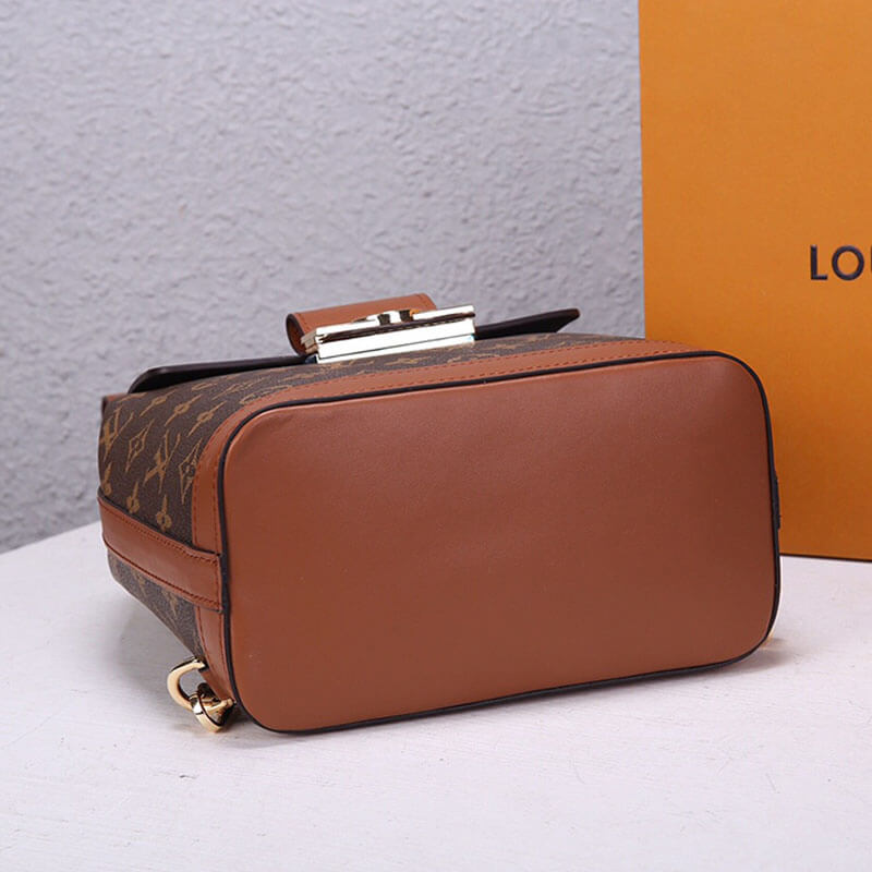 Louis Vuitton Dauphine PM