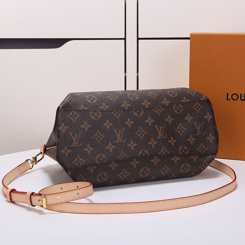 Louis Vuitton Rivoli PM
