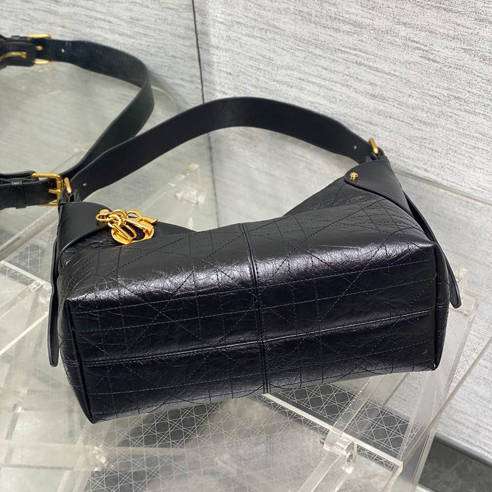 Dior Medium Dior Voyage Bag(high-end grade)