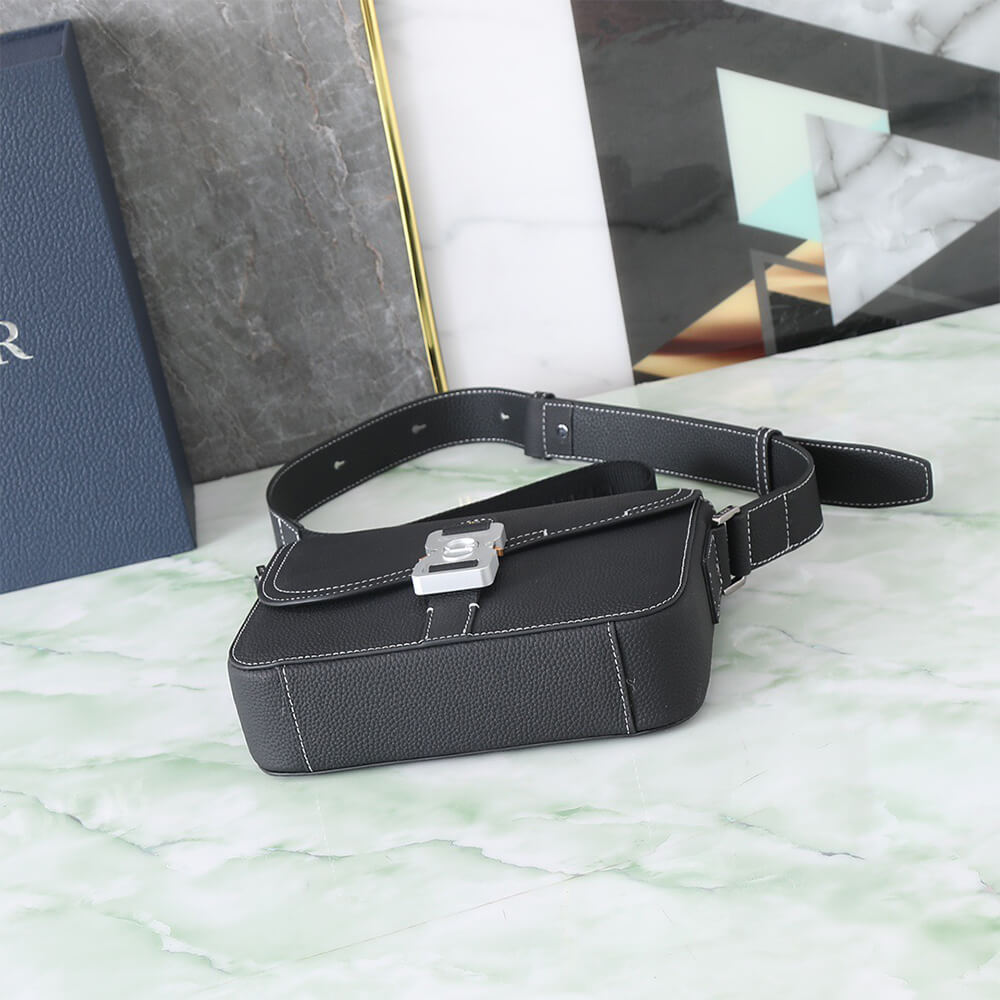Dior Small Saddle Messenger