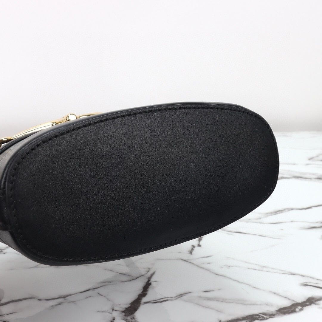 Gucci 73 mini bucket