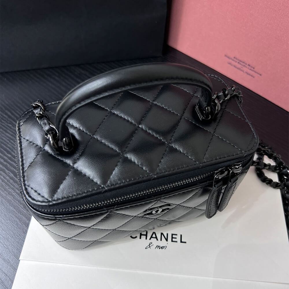 Chanel Long Vanity