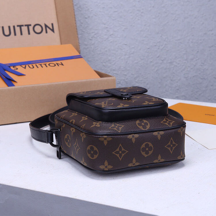 Louis Vuitton Christopher Wallet
