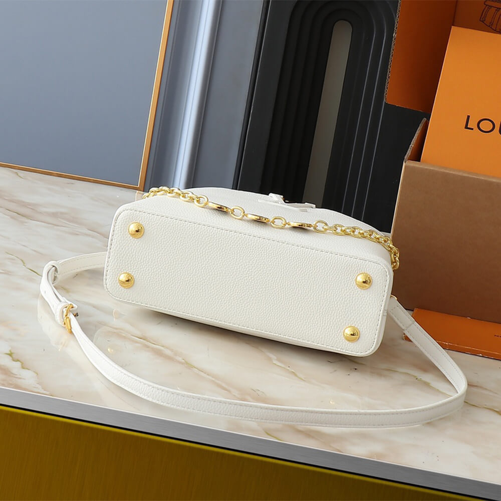 Louis Vuitton Capucines BB