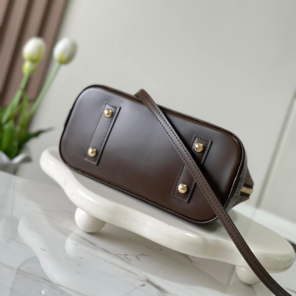 Louis Vuitton Alma BB