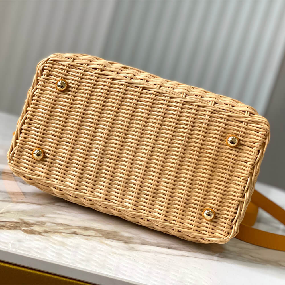 Louis Vuitton Capucines BB