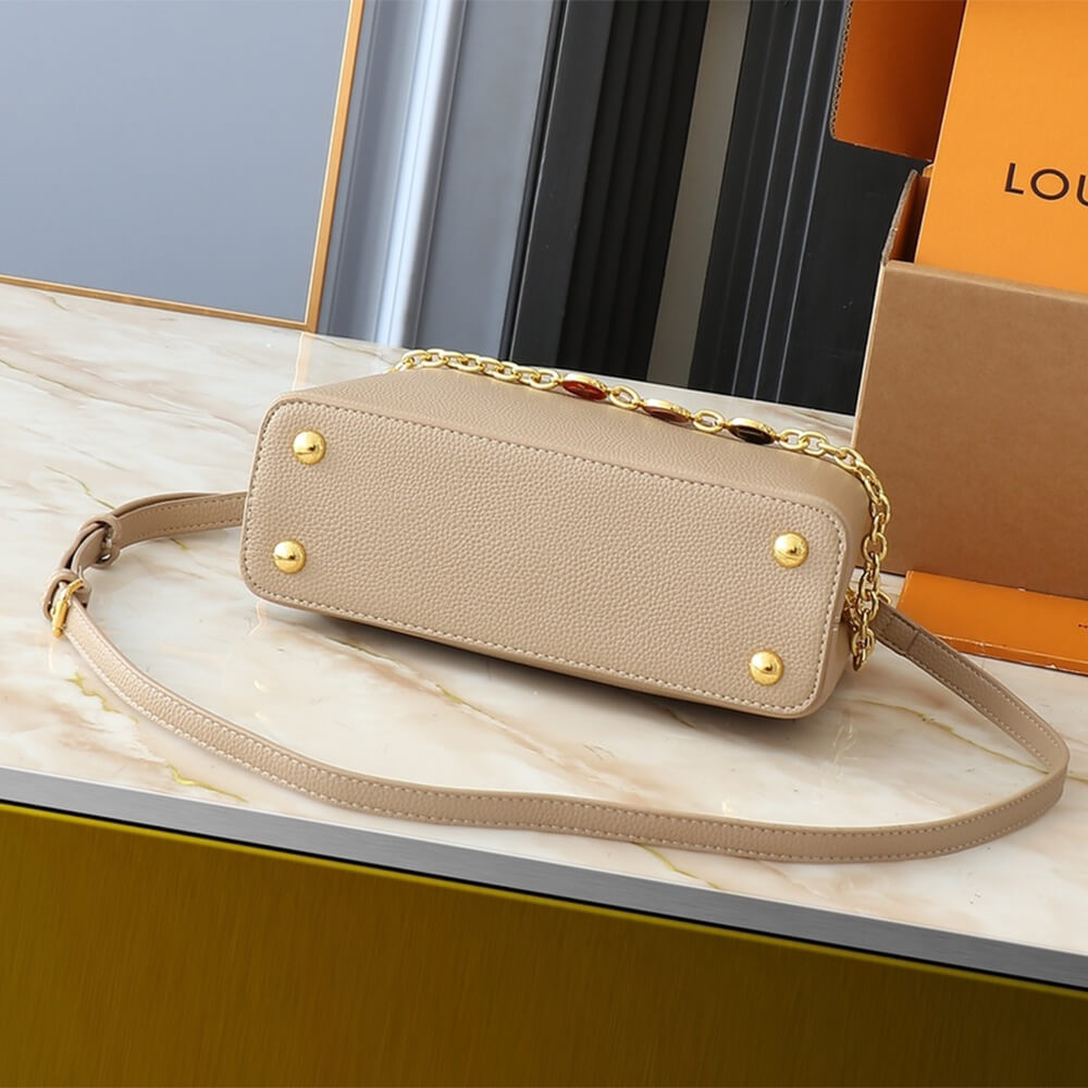 Louis Vuitton Capucines BB