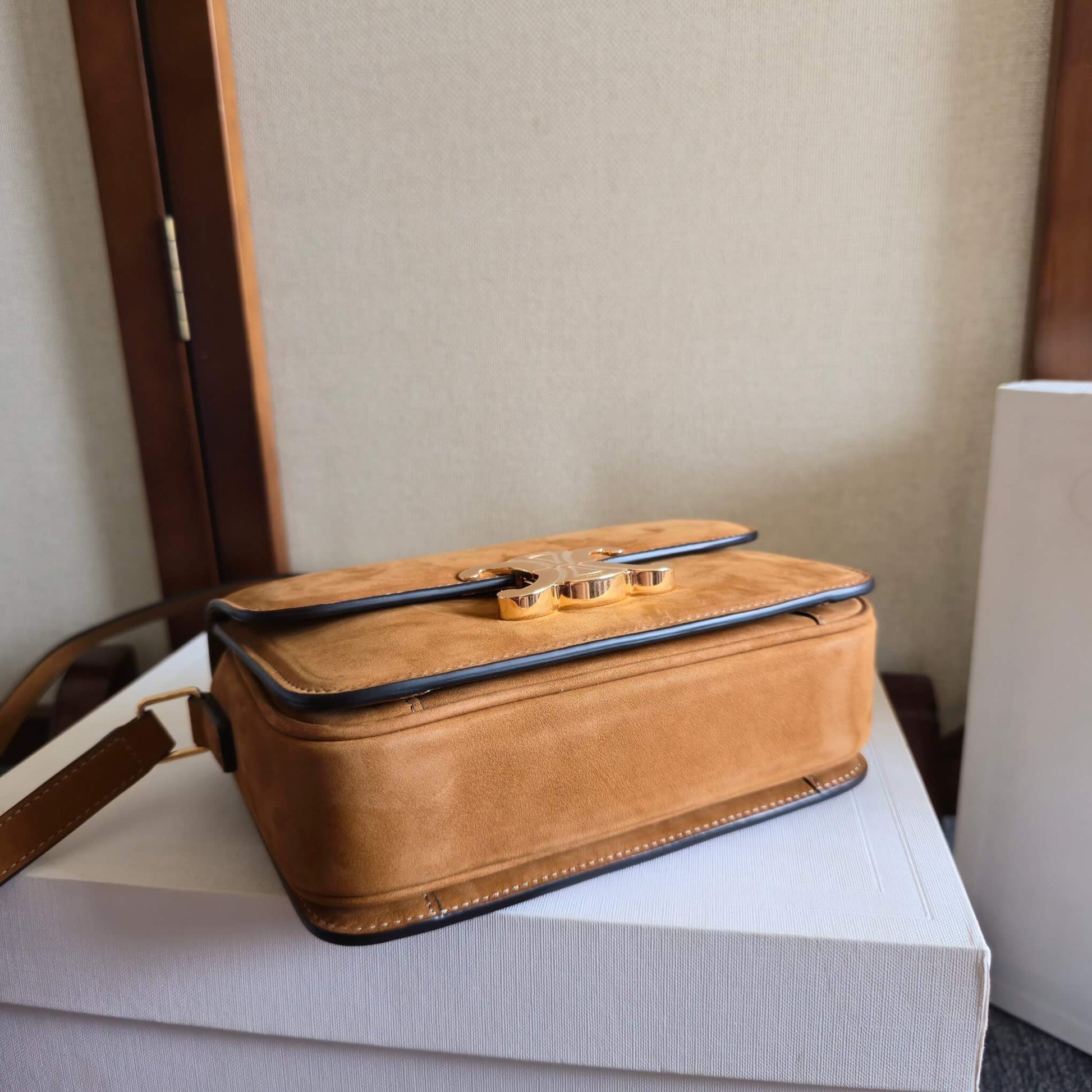 CELINE TEEN TRIOMPHE handbag(HIGH-END GRADE)