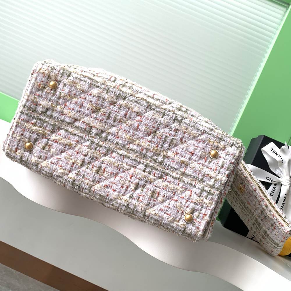 CHANEL 25 Medium Handbag(High-end grade)