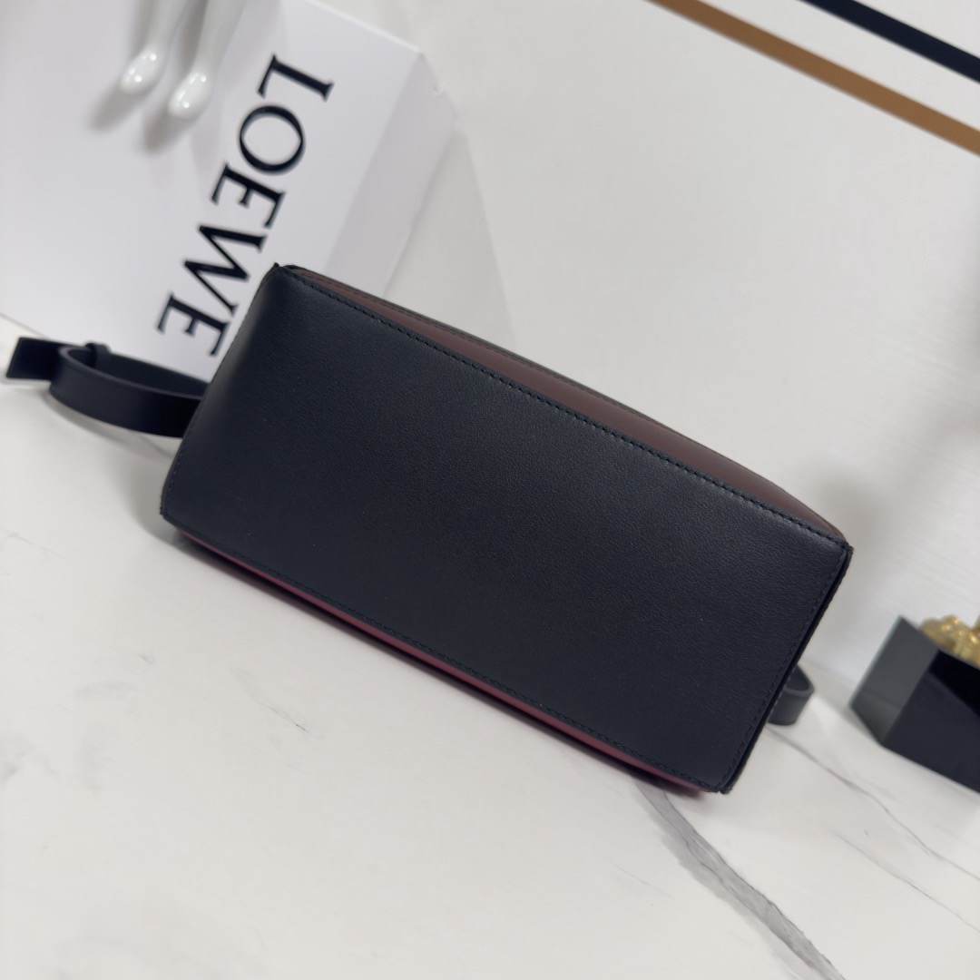Loewe Small Puzzle