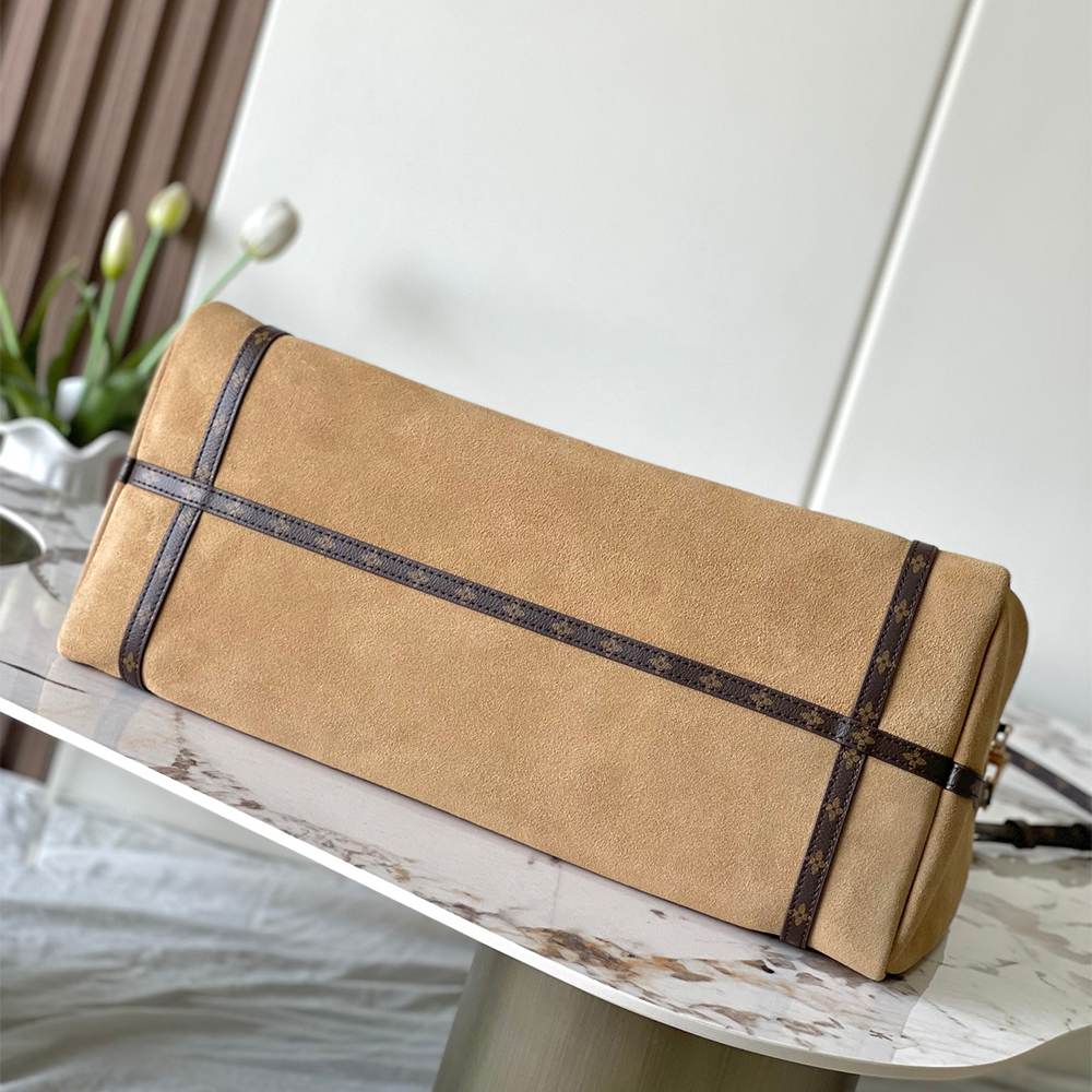 Louis Vuitton Express GM
