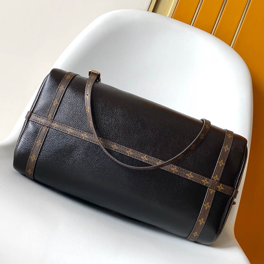 Louis Vuitton Express MM