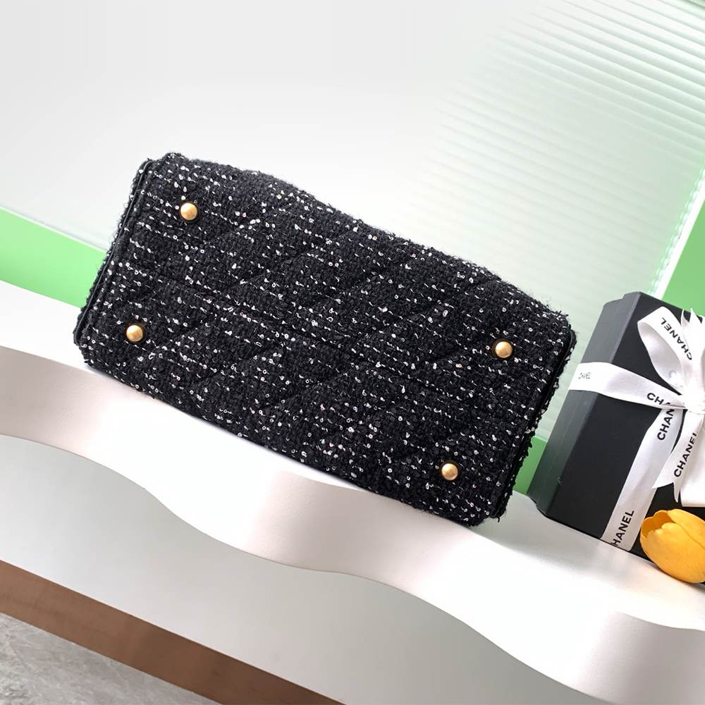 CHANEL 25 Small Handbag(High-end grade)