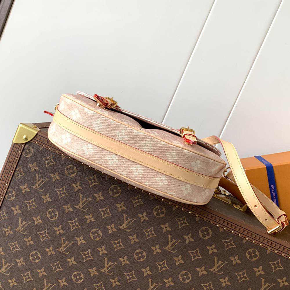 Louis Vuitton Escape