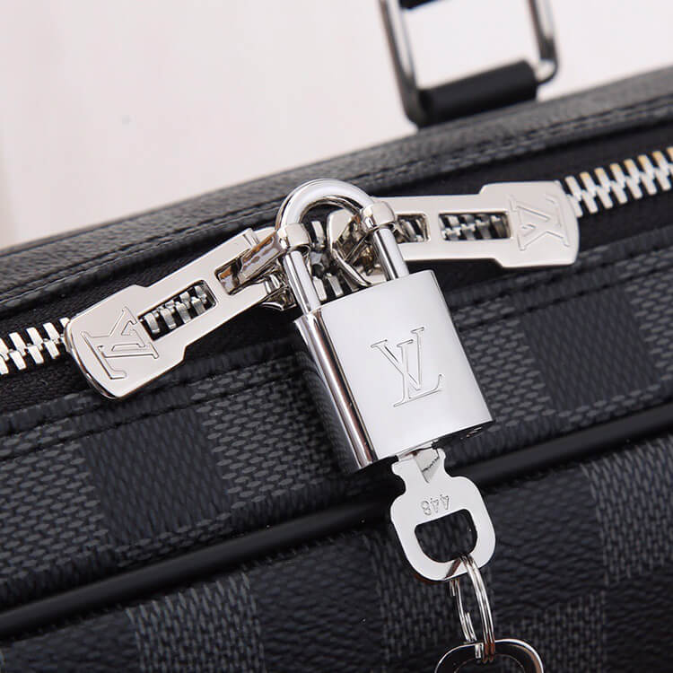 Louis Vuitton Voyage PM