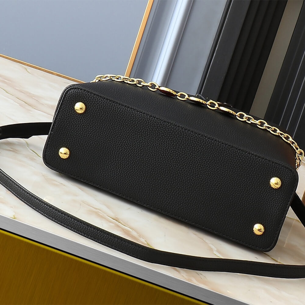 Louis Vuitton Capucines MM