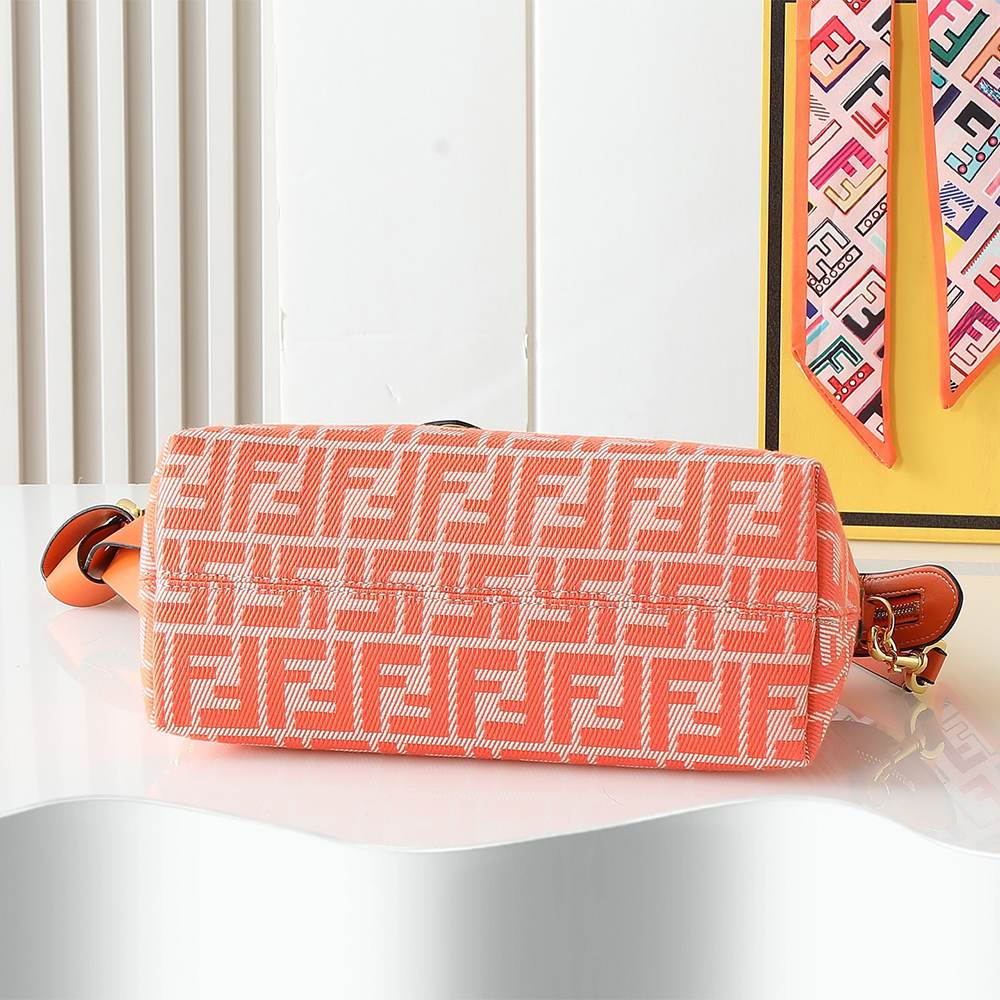Fendi By The Way Selleria Medium