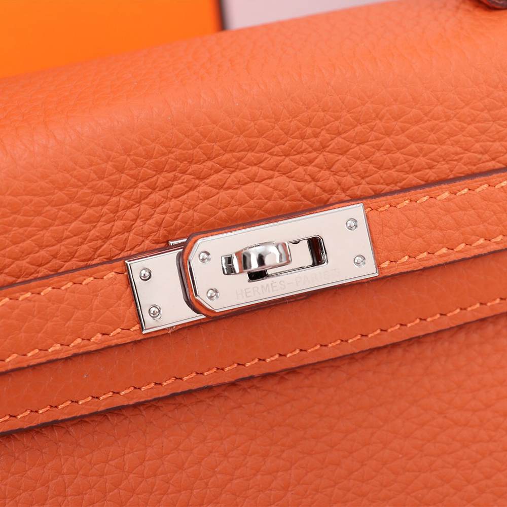 Hermes Kelly 28