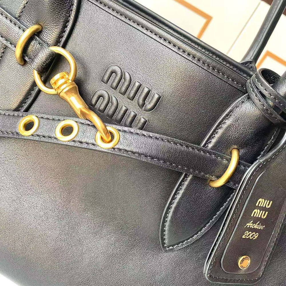 MiuMiu Large Aventure Nappa