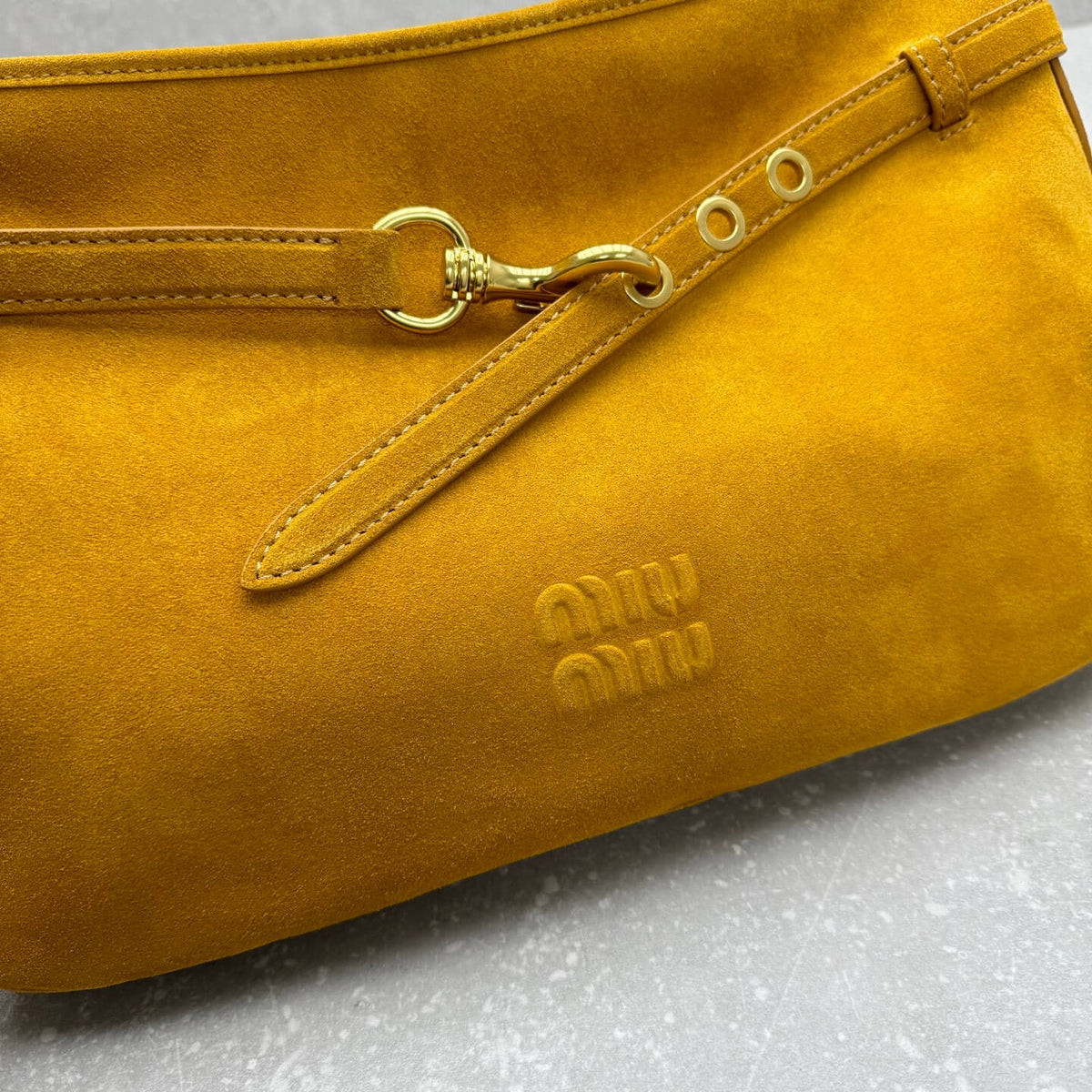 MiuMiu Aventure Nappa