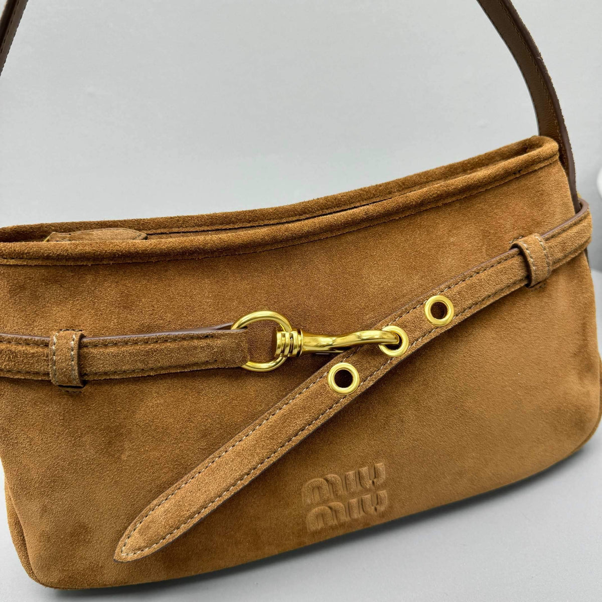 MiuMiu Aventure Nappa