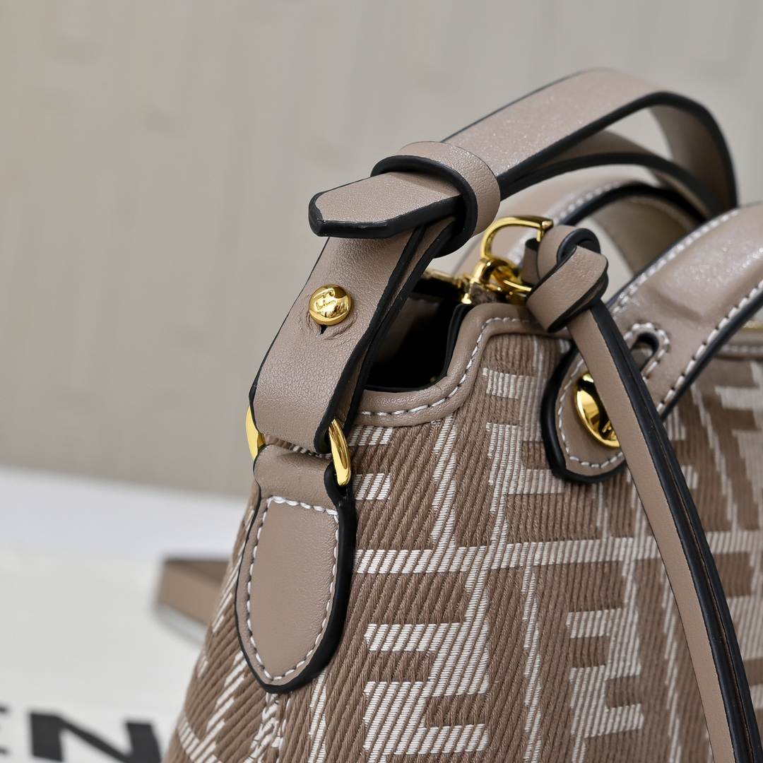 Fendi By The Way Soft Mini