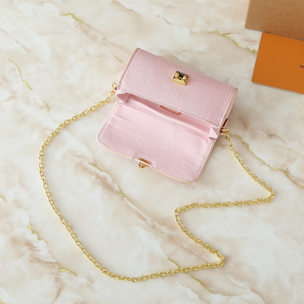 Louis Vuitton Pochette Camille