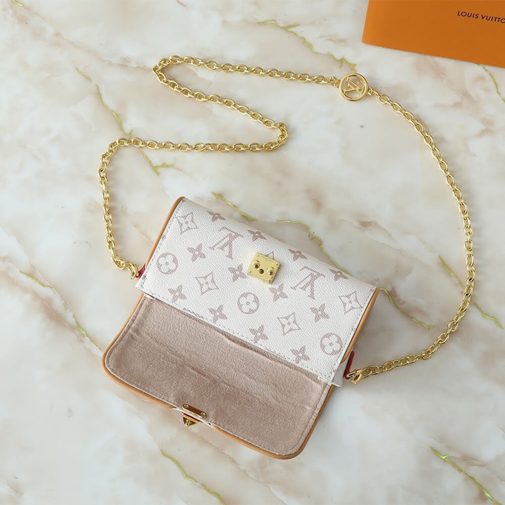 Louis Vuitton Pochette Camille