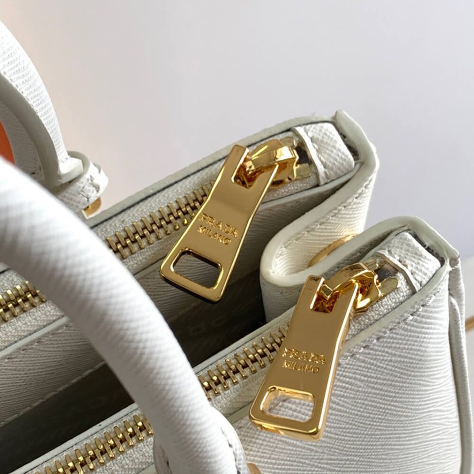 Prada Galleria Medium