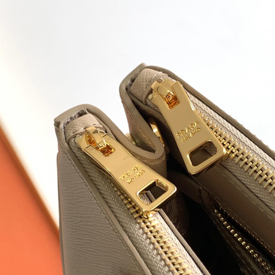 Prada Galleria Medium
