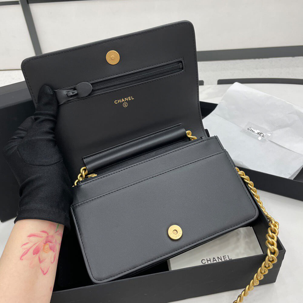 Chanel Boy Wallet On Chain