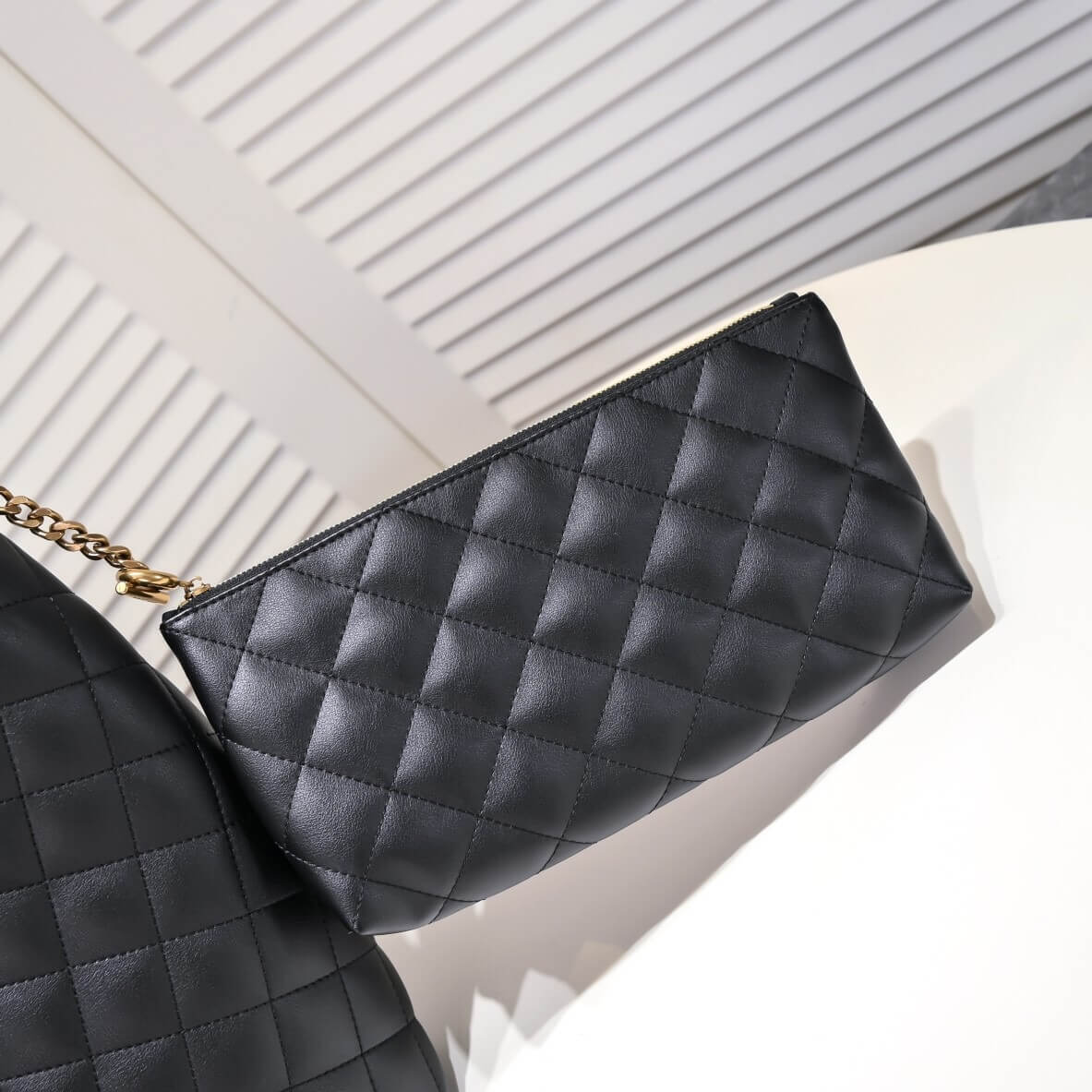 Ysl Icare Maxi