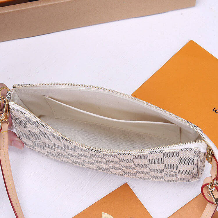 Louis Vuitton Pochette Accessoires